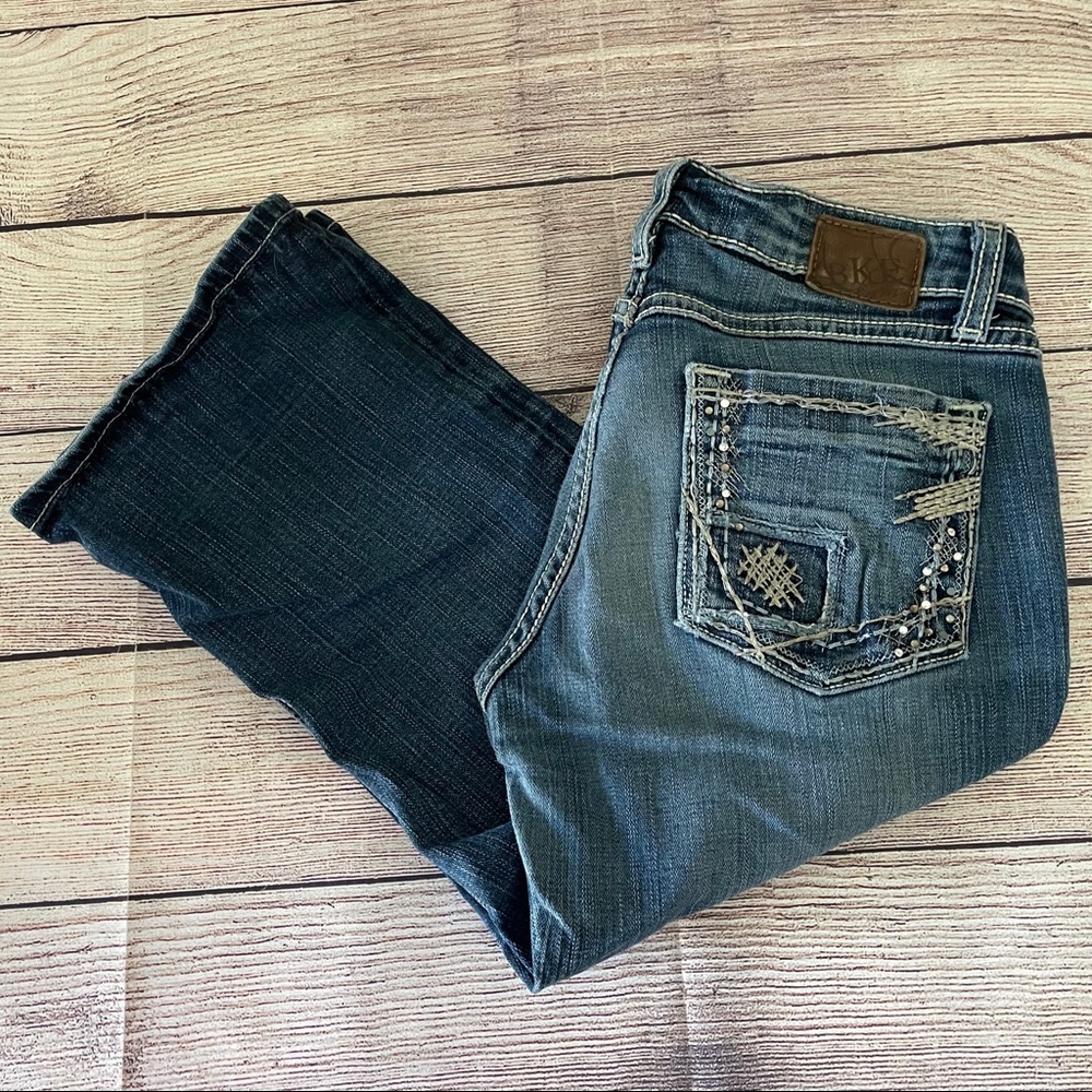BKE Stella Distressed Cropped Capri Jeans